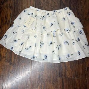 Universal Thread White Tiered Mini Skirt with Blue Floral Print